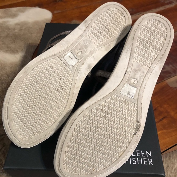 Eileen Fisher 7M MICA Strappy Metallic Sandals - Picture 6 of 8